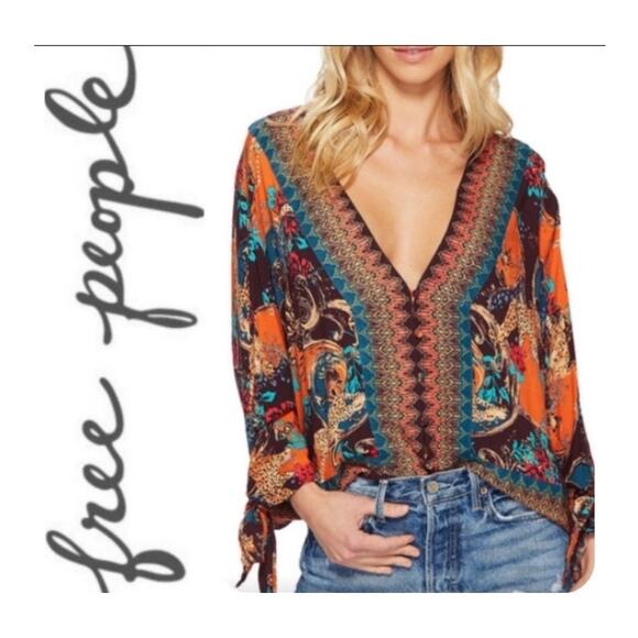 Free People Catch Me If You Can XS Top Deep V Paisley Boho Bat Wing Sleeve - Picture 1 of 9